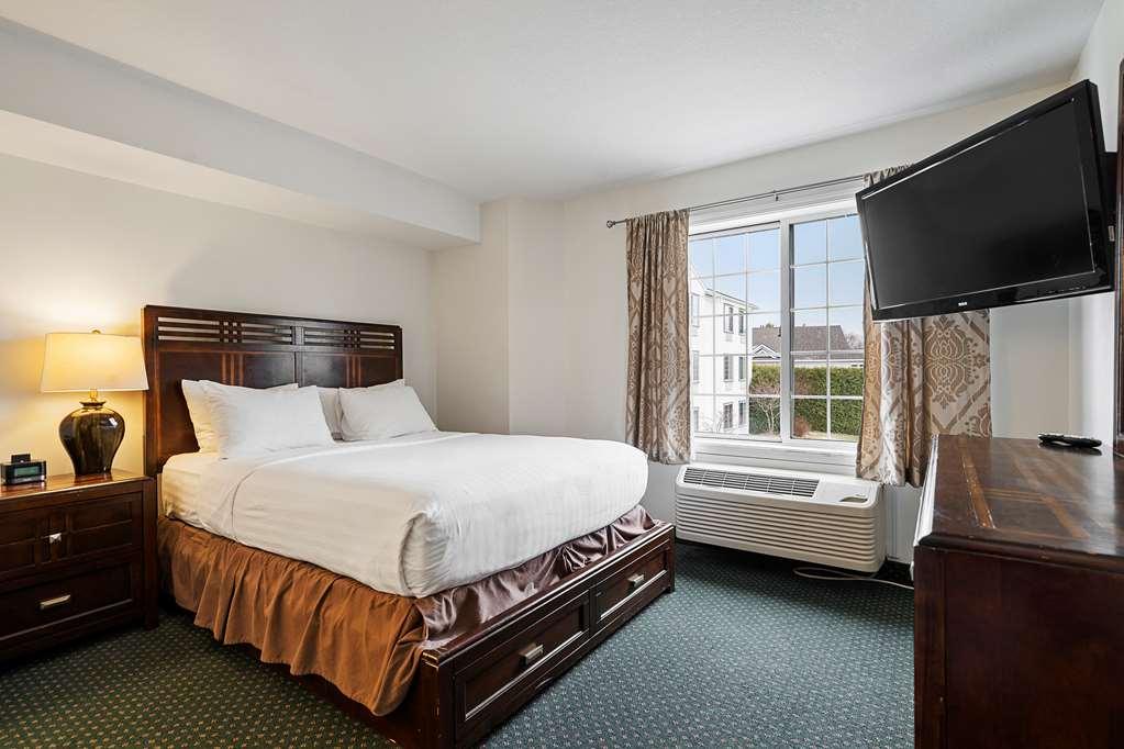 Charlevoix Inn & Suites Surestay Collection By Best Western Værelse billede