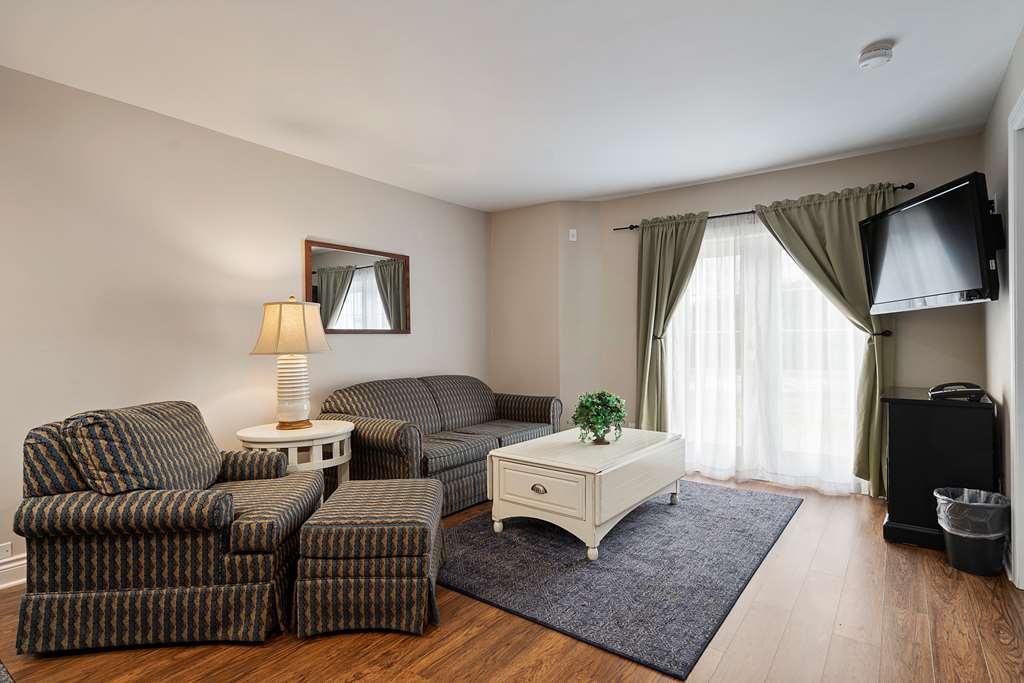 Charlevoix Inn & Suites Surestay Collection By Best Western Værelse billede
