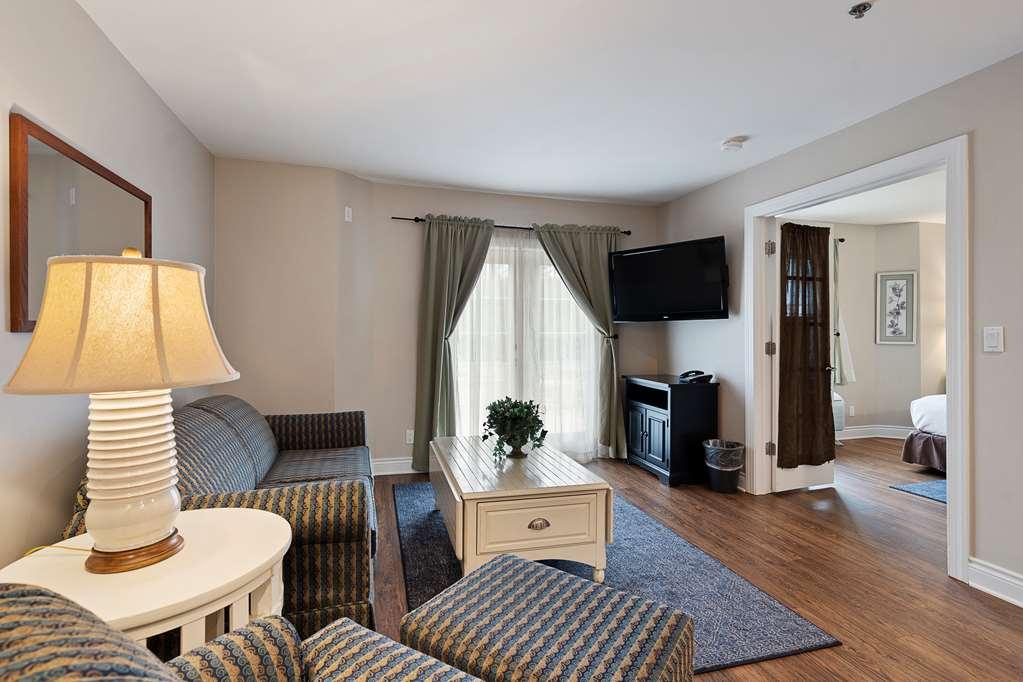 Charlevoix Inn & Suites Surestay Collection By Best Western Værelse billede