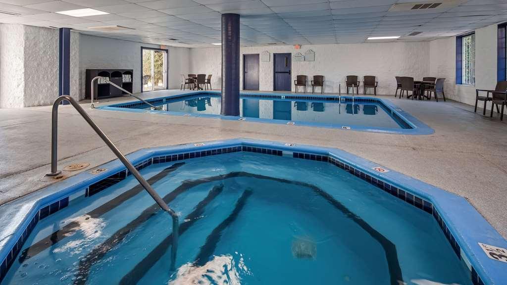 Charlevoix Inn & Suites Surestay Collection By Best Western Faciliteter billede