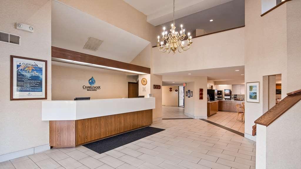 Charlevoix Inn & Suites Surestay Collection By Best Western Interiør billede